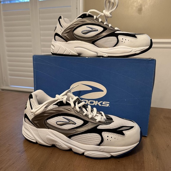 Brooks Dyad 3 Running Shoes Mens Size 7.5 2E Wide White Blue Black Athletic